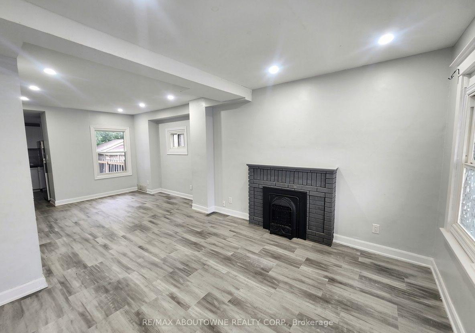 63-gage-avenue-n-hamilton-ontario-x13859302