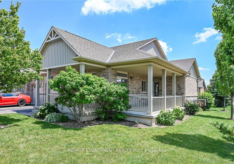 14-ecker-lane-hamilton-ontario-x13859812
