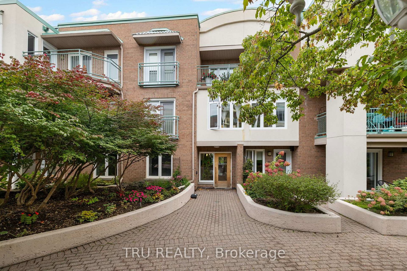 62-donald-street-ottawa-ontario-x13860054