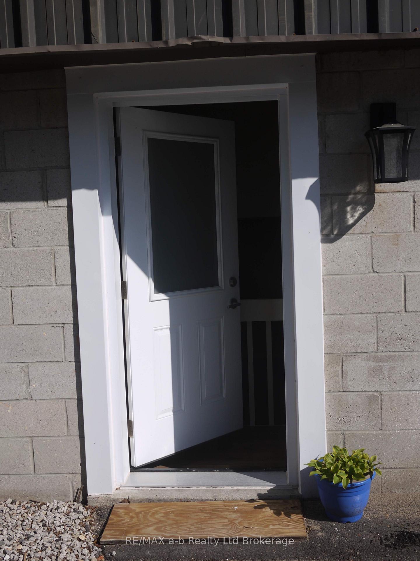 350-dundas-street-woodstock-ontario-x13860130