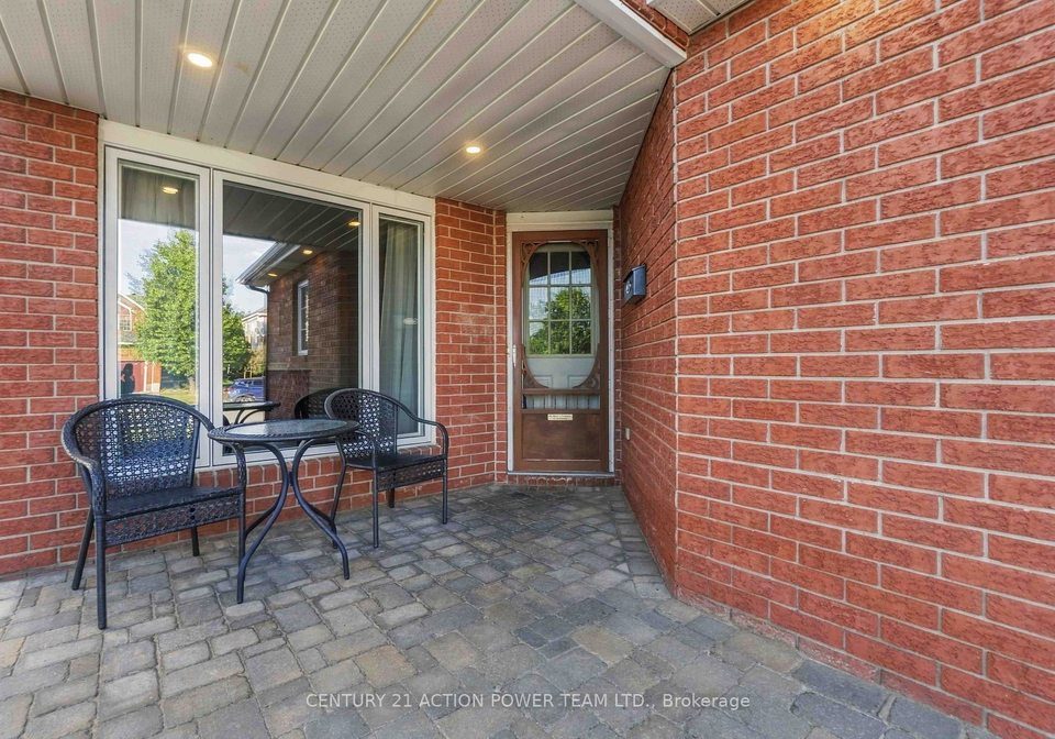 1032-sheenboro-crescent-ottawa-ontario-x13860180