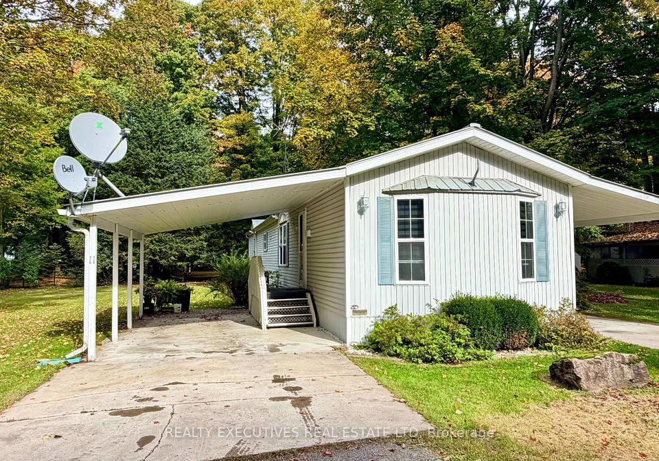 10146-county-43-road-north-dundas-ontario-x13860438