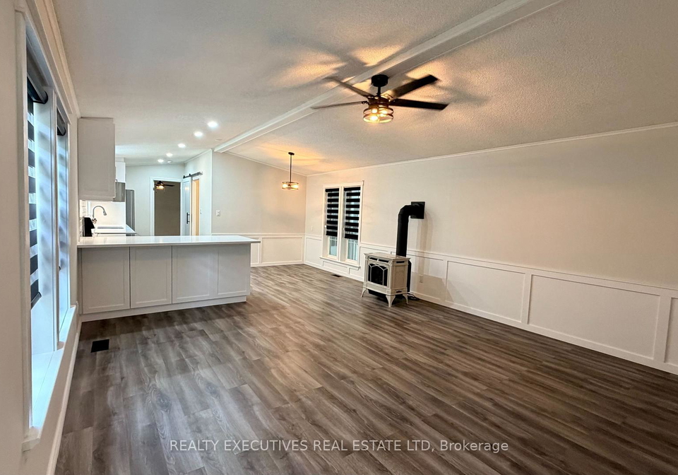 10146-county-43-road-north-dundas-ontario-x13860438