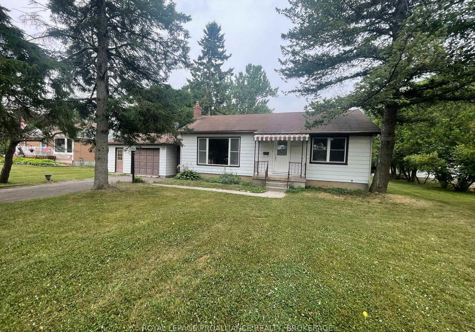 462-coronation-boulevard-loyalist-ontario-x13861020