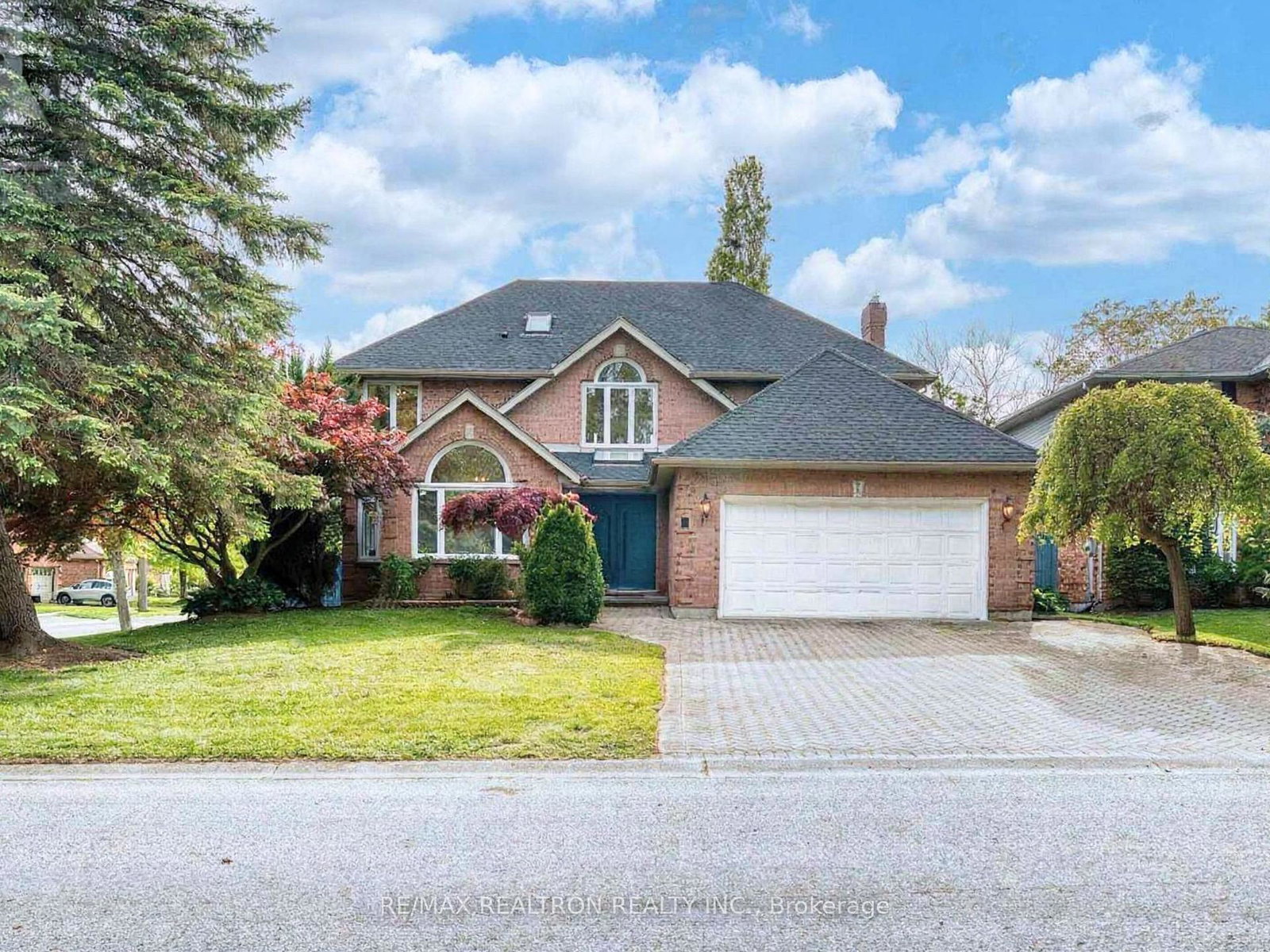 1-caithness-court-london-north-ontario-x13861040