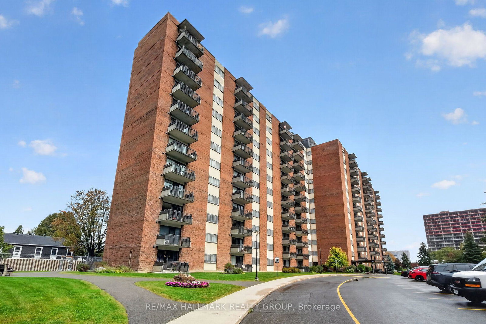 1485-baseline-road-ottawa-ontario-x13861342