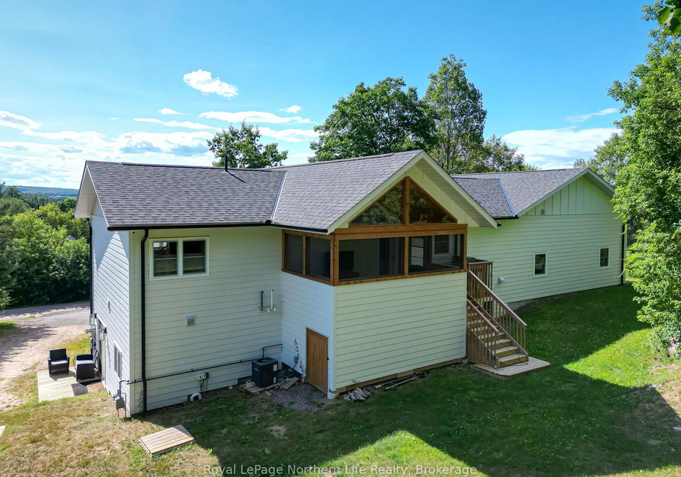 90-young-drive-powassan-ontario-x13861680