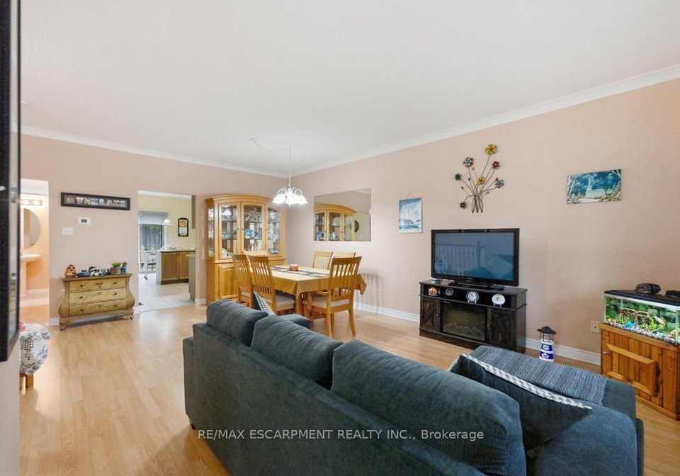 34-southbrook-drive-hamilton-ontario-x13862046