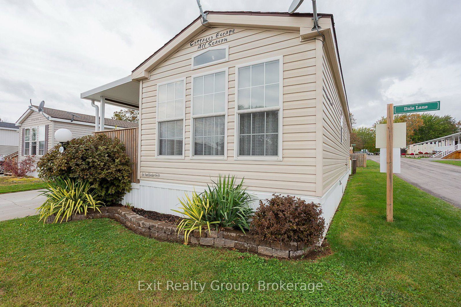 153-county-road-27-prince-edward-county-ontario-x13862092