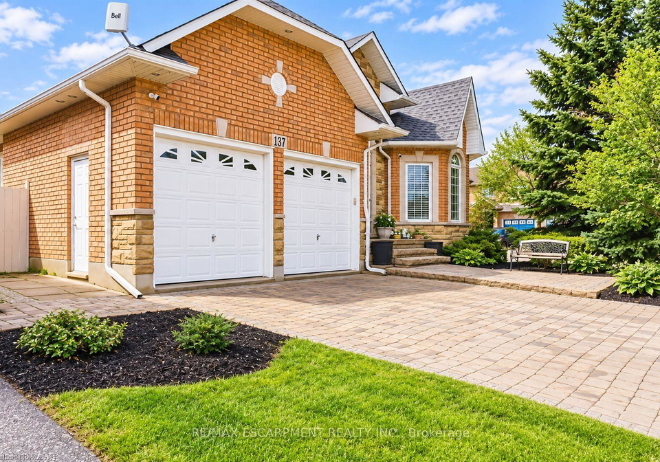 137-pinehill-drive-hamilton-ontario-x13862166