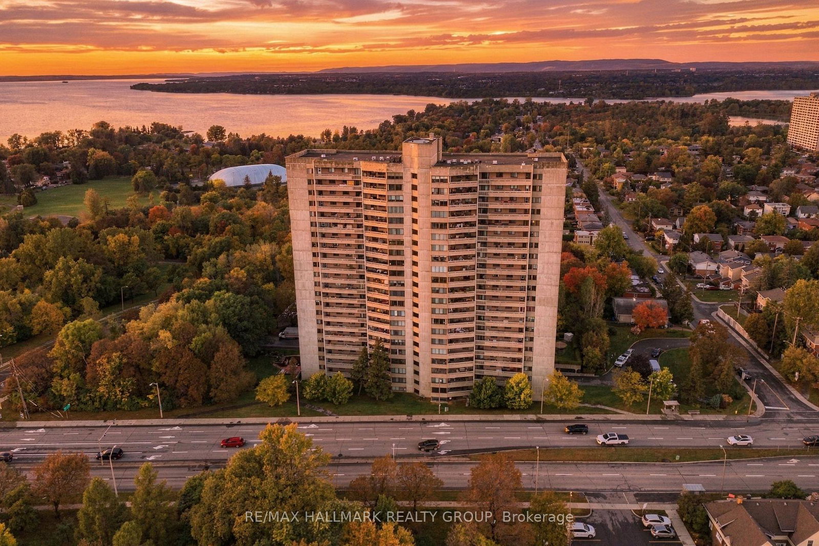415-greenview-avenue-ottawa-ontario-x13862934