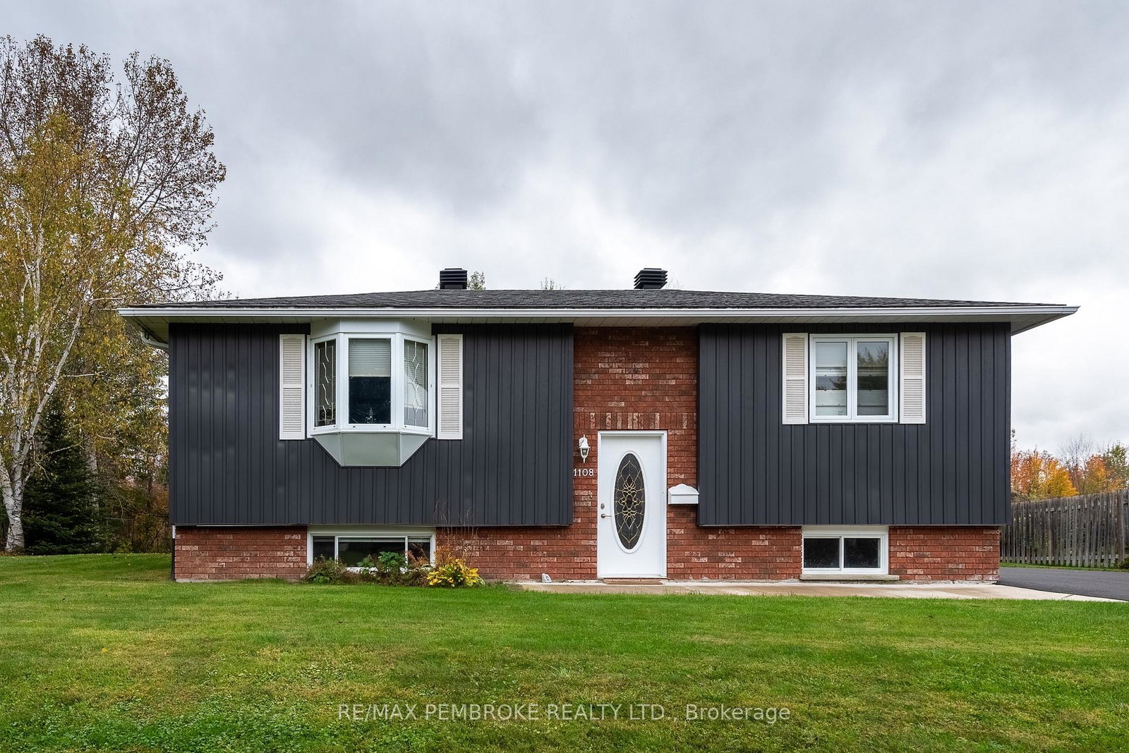 1108-boundary-road-pembroke-ontario-x13863886