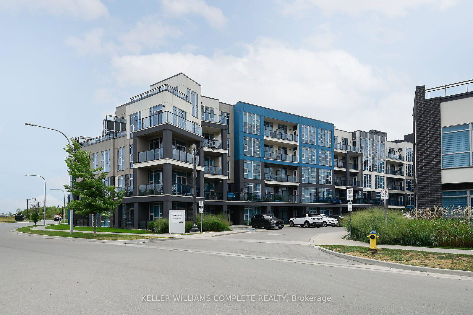 10-concord-place-grimsby-ontario-x13864070