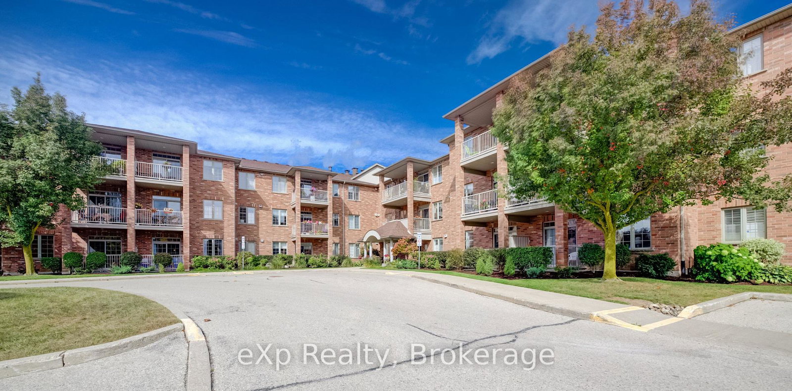 20-station-square-centre-wellington-ontario-x13864132
