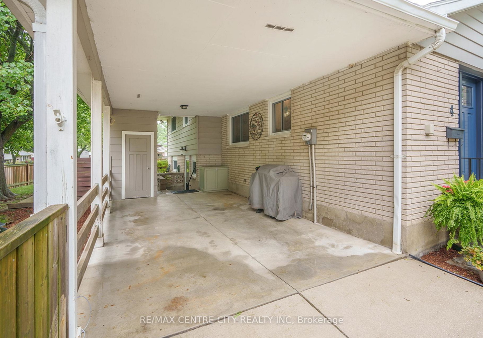 4-quail-place-chatham-kent-ontario-x13864732