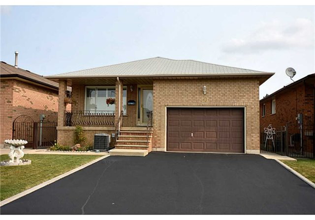 227-templemead-drive-hamilton-ontario-x3915876