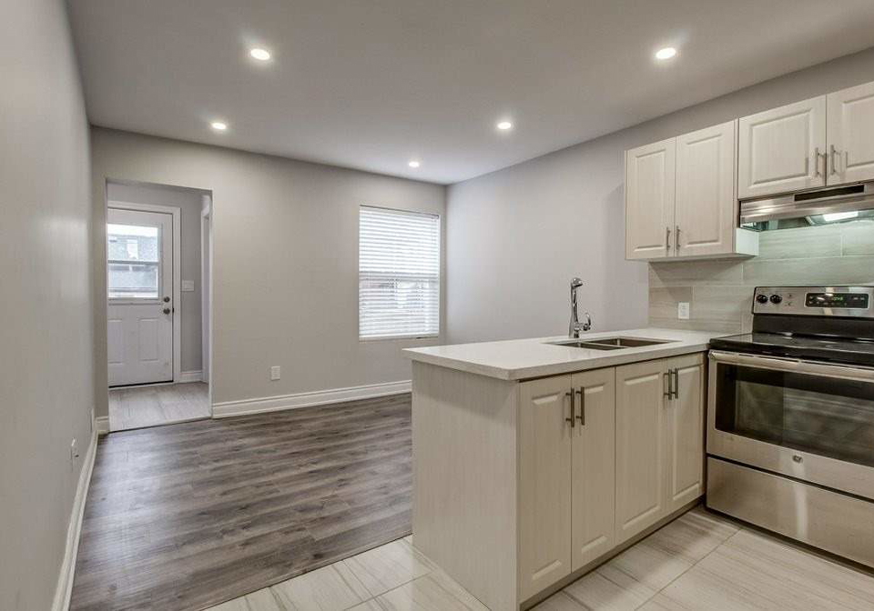 21-fife-street-hamilton-ontario-x4314482