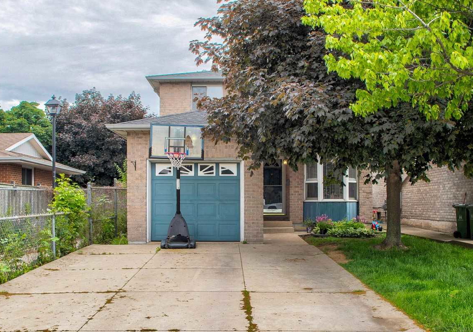 31-joseph-court-hamilton-ontario-x4505059