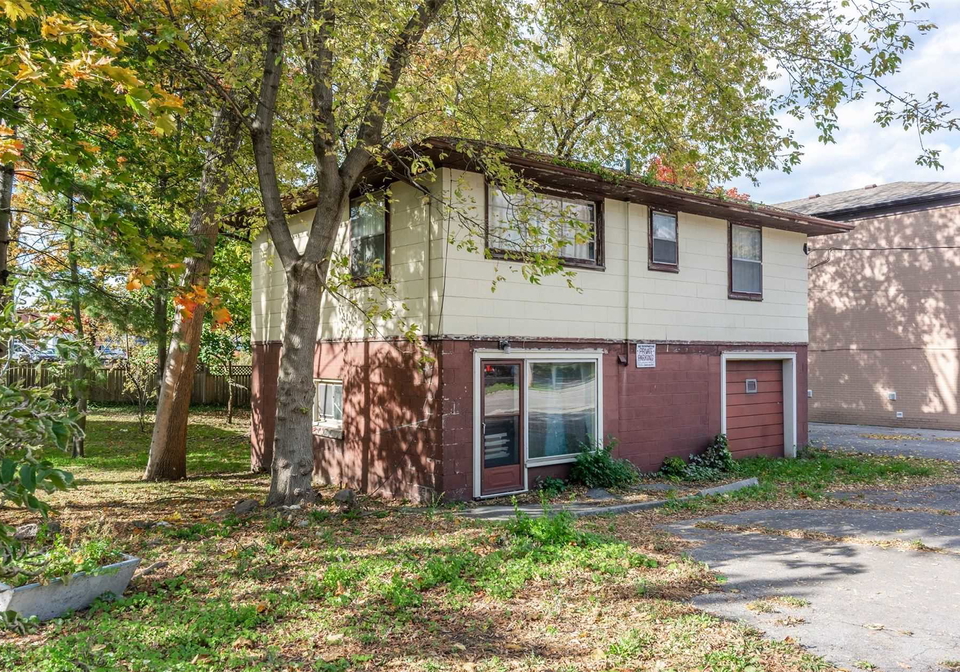 1-robinson-street-n-grimsby-ontario-x4616755