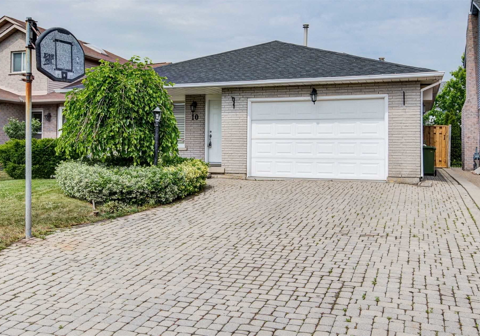 10-lancer-court-hamilton-ontario-x4804603