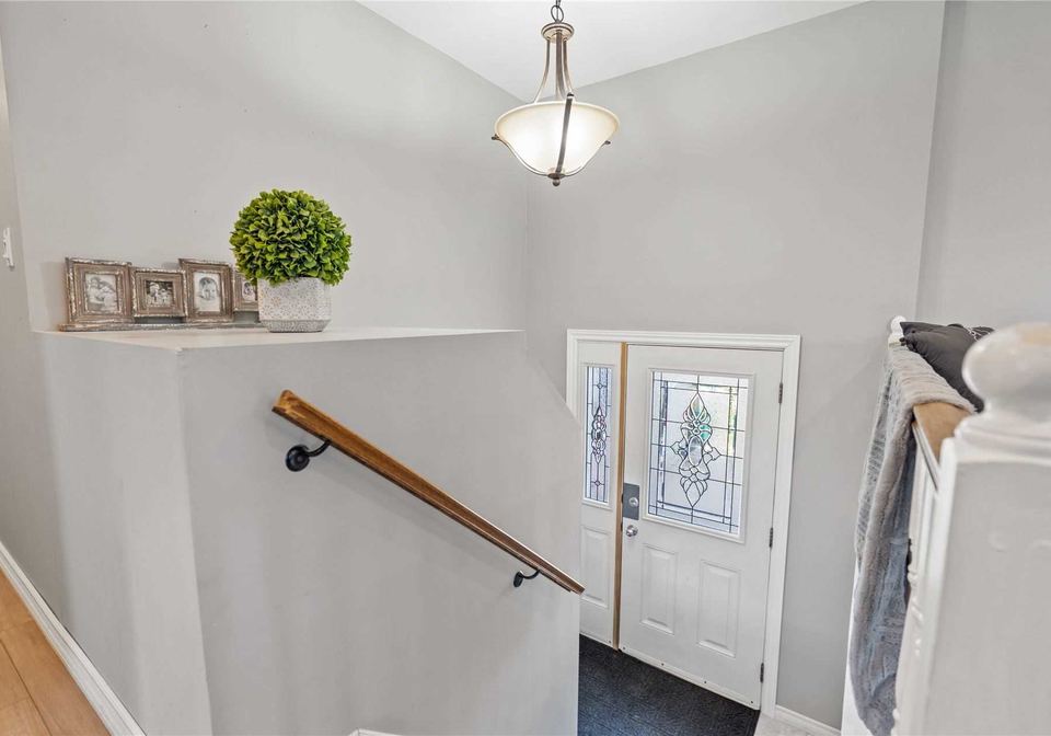 573-daintry-crescent-cobourg-ontario-x4867328