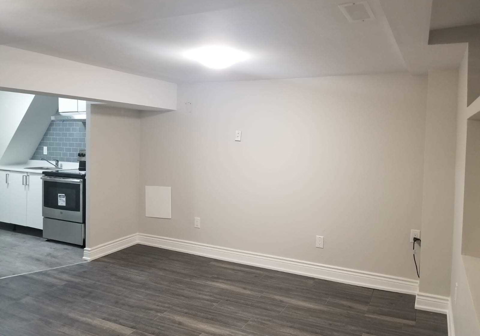 167-rosslyn-avenue-n-hamilton-ontario-x4913069