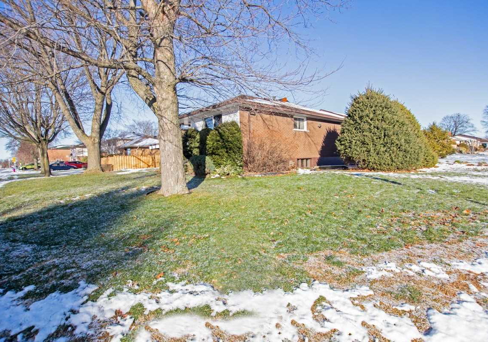 92-south-bend-road-w-hamilton-ontario-x5078493