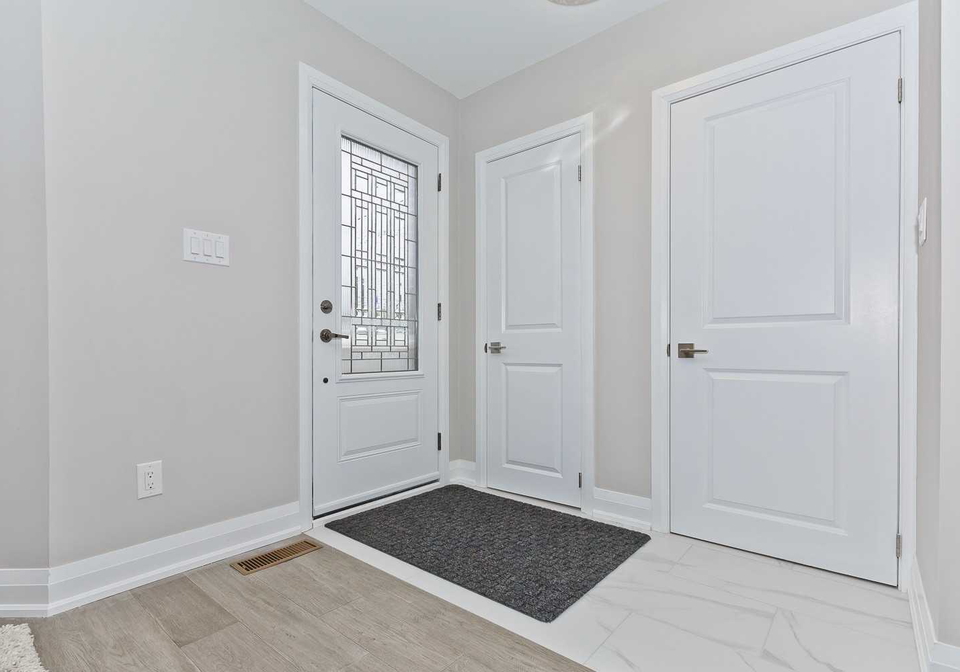 213-east-32nd-street-hamilton-ontario-x5096649