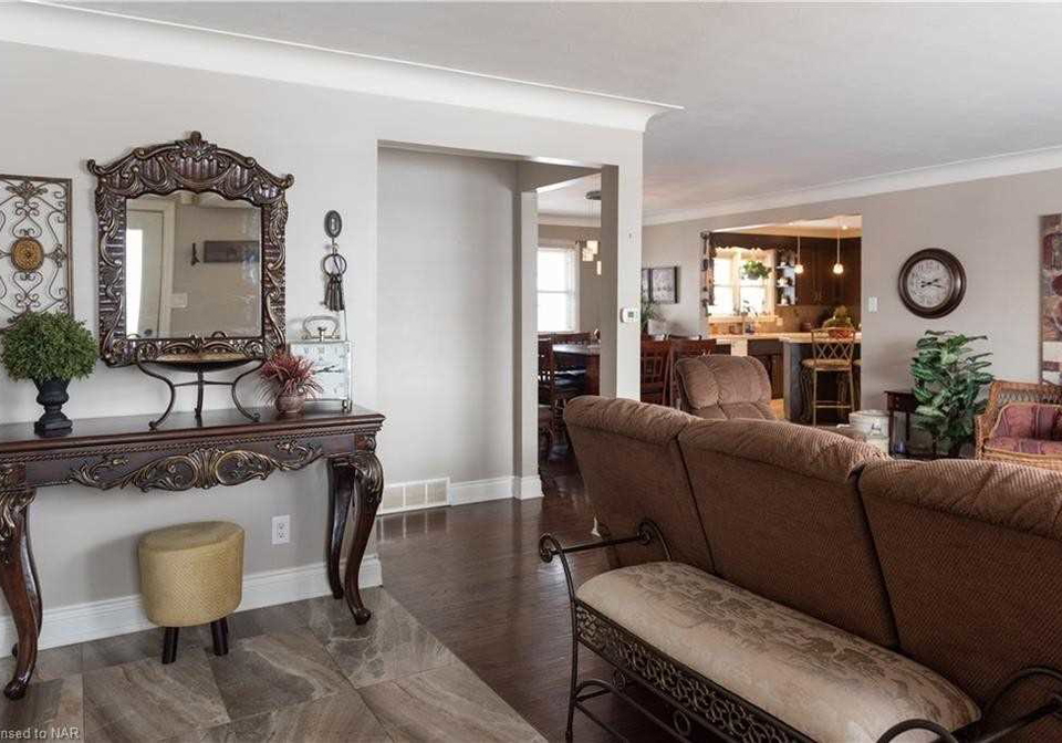 7003-ann-street-niagara-falls-ontario-x5098306