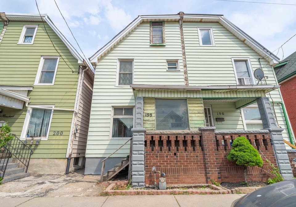 198-sherman-avenue-n-hamilton-ontario-x5270942