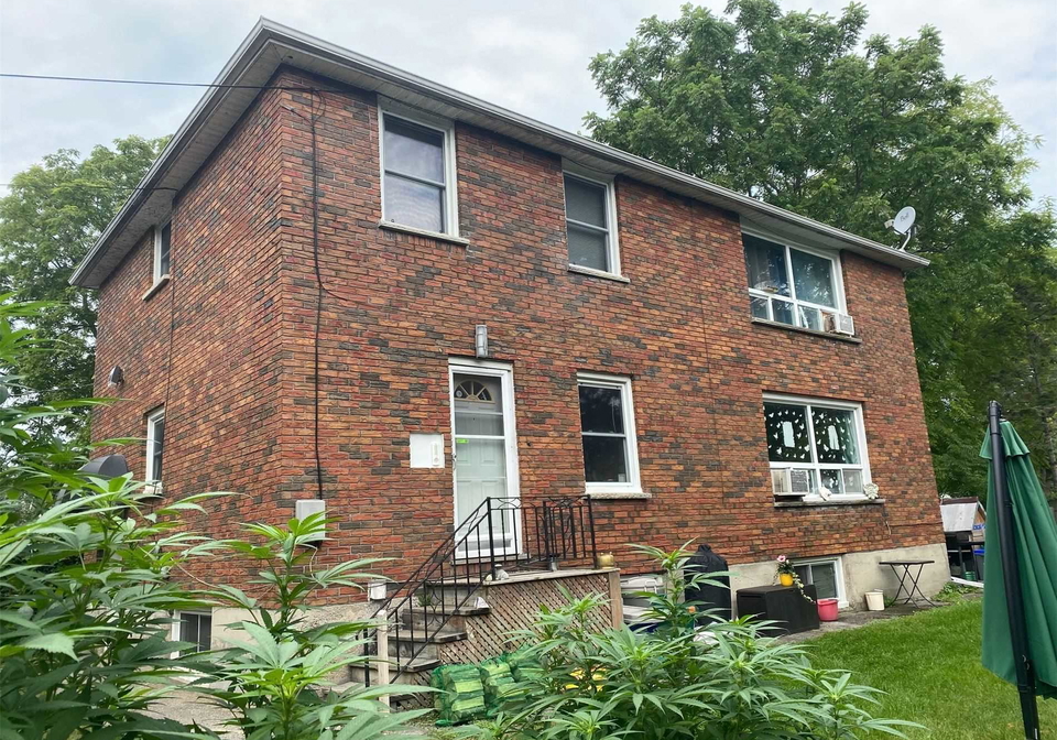 176-sydenham-street-cobourg-ontario-x5348159