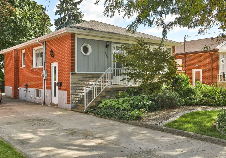 325-east-32nd-street-hamilton-ontario-x5388557