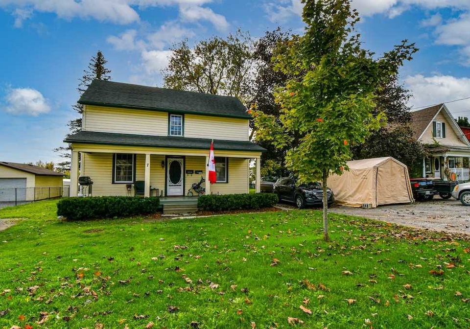 7-mary-street-e-kawartha-lakes-ontario-x5412631