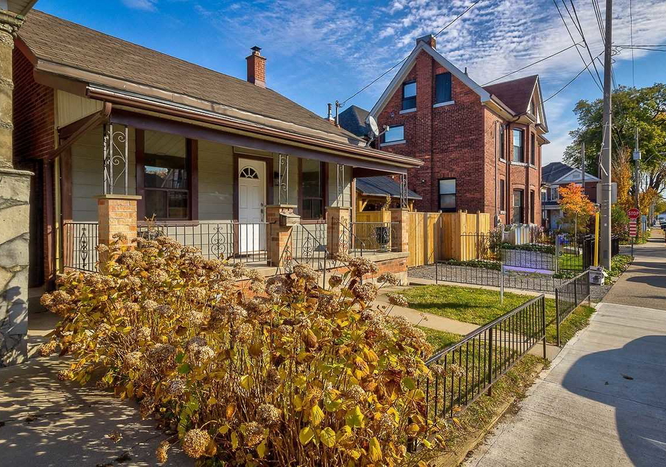 83-simcoe-street-e-hamilton-ontario-x5430003