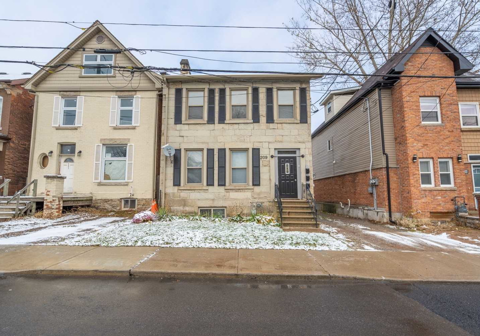 209-hunter-street-e-hamilton-ontario-x5447150