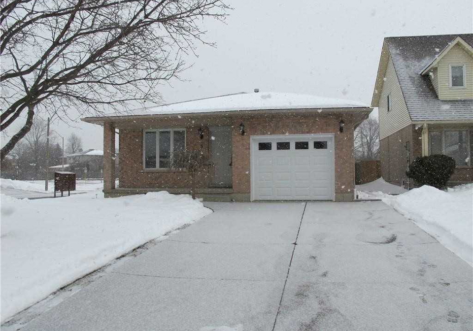 3-lancer-court-hamilton-ontario-x5480232