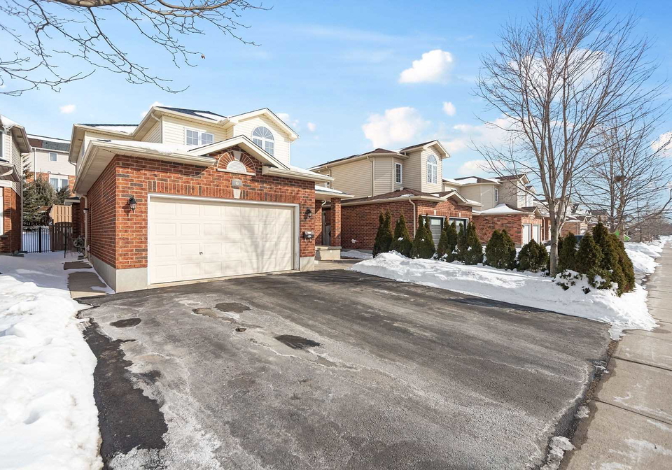 6-zecca-drive-guelph-ontario-x5497177