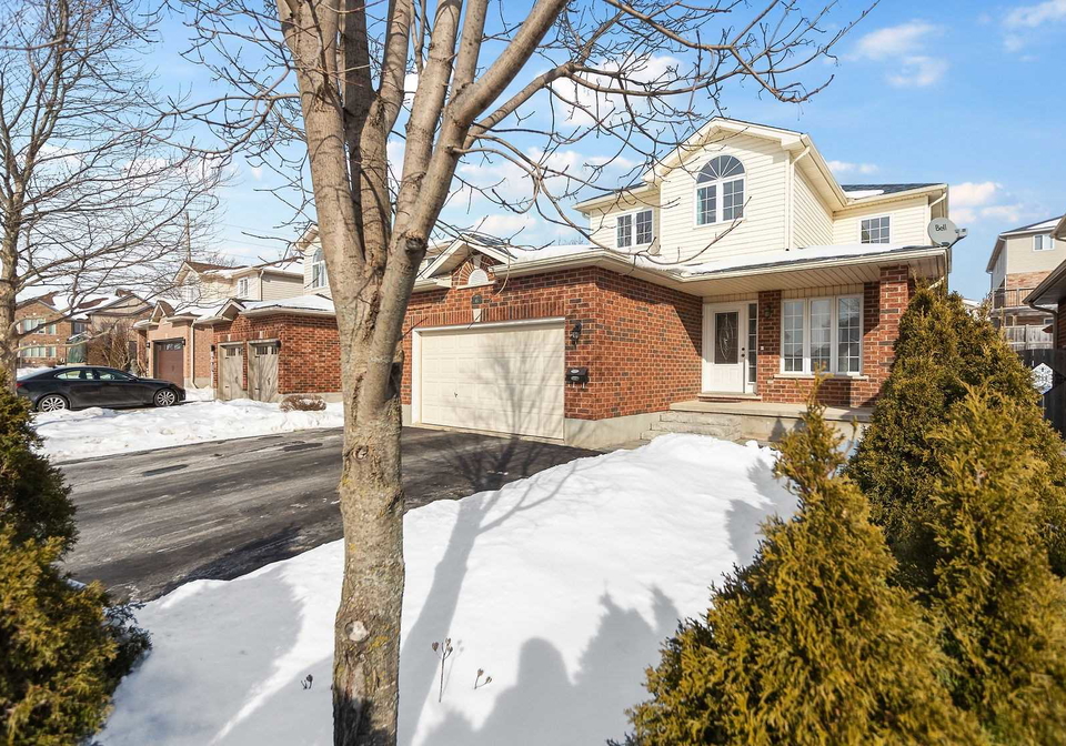 6-zecca-drive-guelph-ontario-x5497177