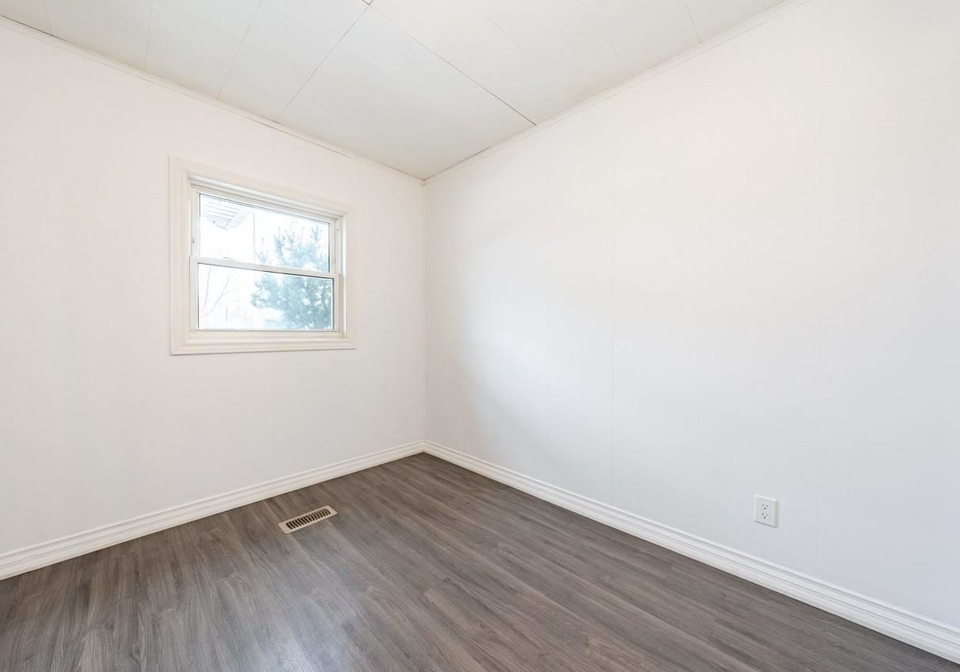 32-goggin-avenue-hamilton-ontario-x5513407