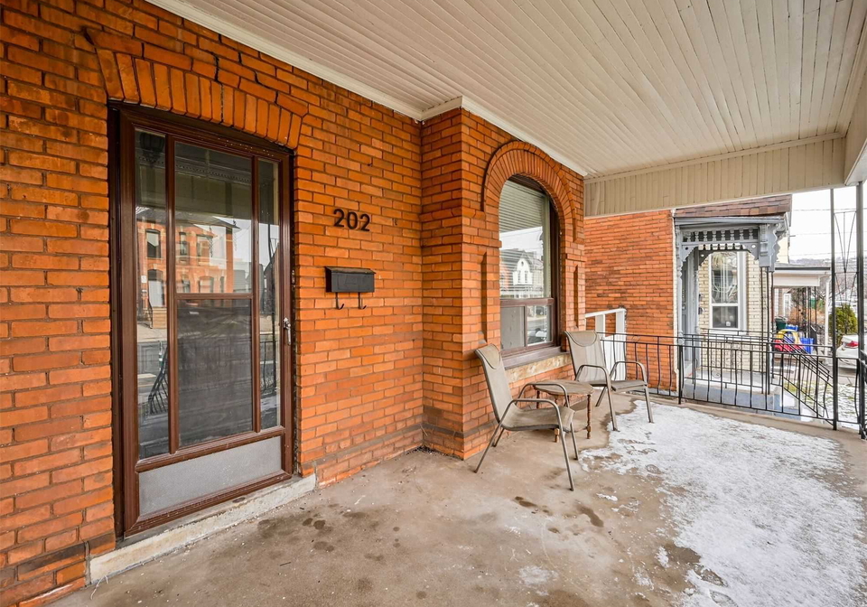 202-victoria-avenue-n-hamilton-ontario-x5548313