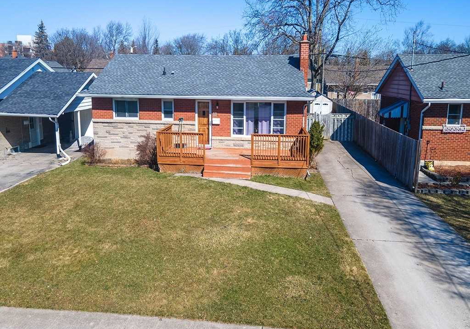 11-broadmore-avenue-st-catharines-ontario-x5554394