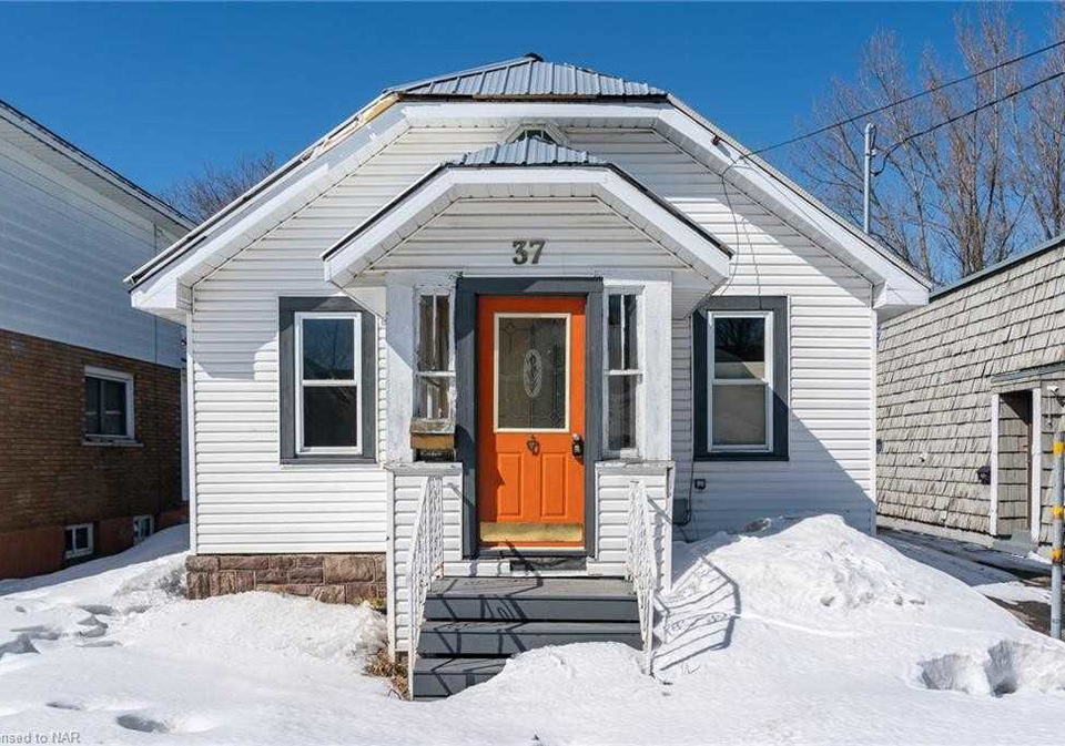 37-algoma-avenue-sault-ste-marie-ontario-x5605513