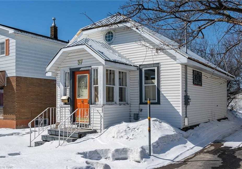 37-algoma-avenue-sault-ste-marie-ontario-x5605513