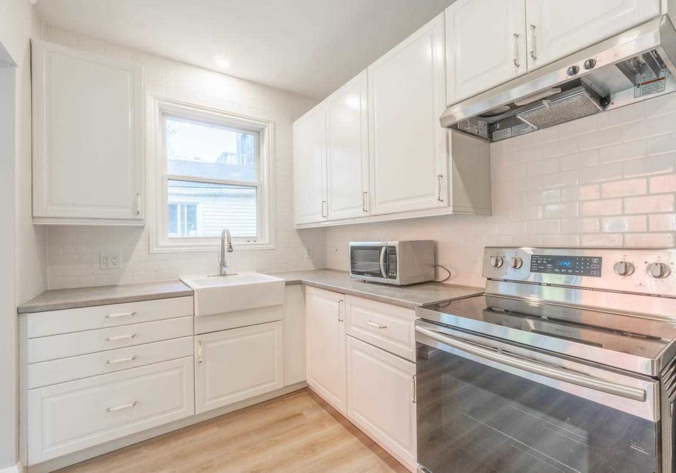 219-stinson-street-hamilton-ontario-x5614032