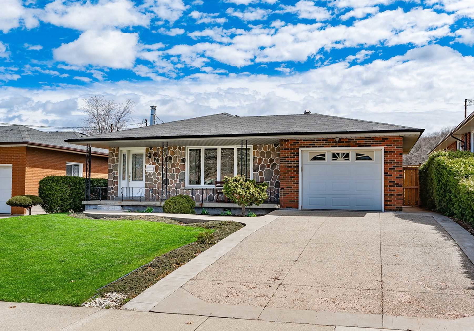 8-blanche-court-hamilton-ontario-x5667656