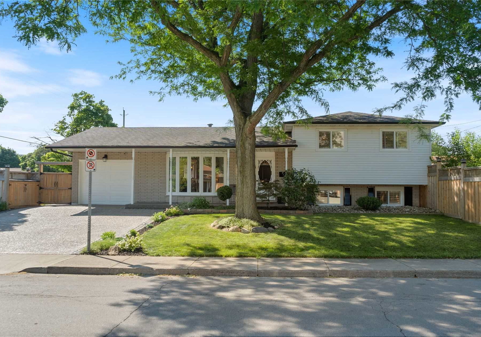 5-country-club-drive-hamilton-ontario-x5670002
