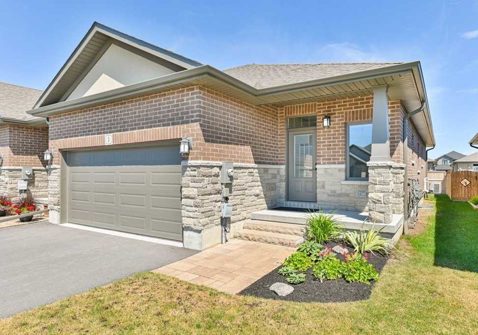 3-farmington-crescent-belleville-ontario-x5684671