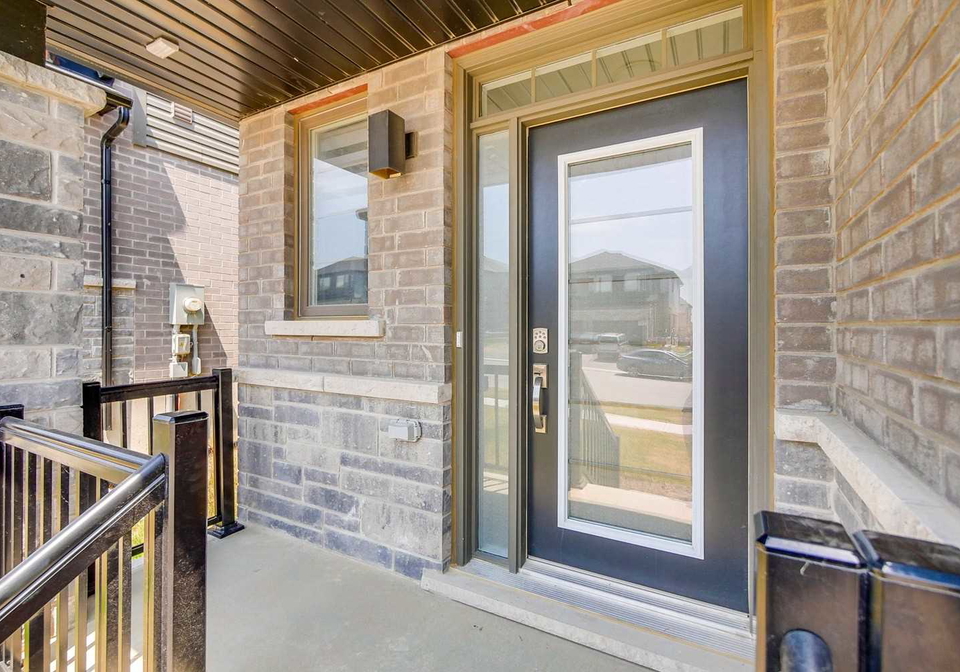 32-baker-lane-brant-ontario-x5685381