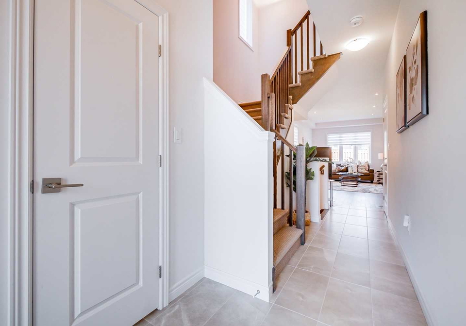32-baker-lane-brant-ontario-x5685381