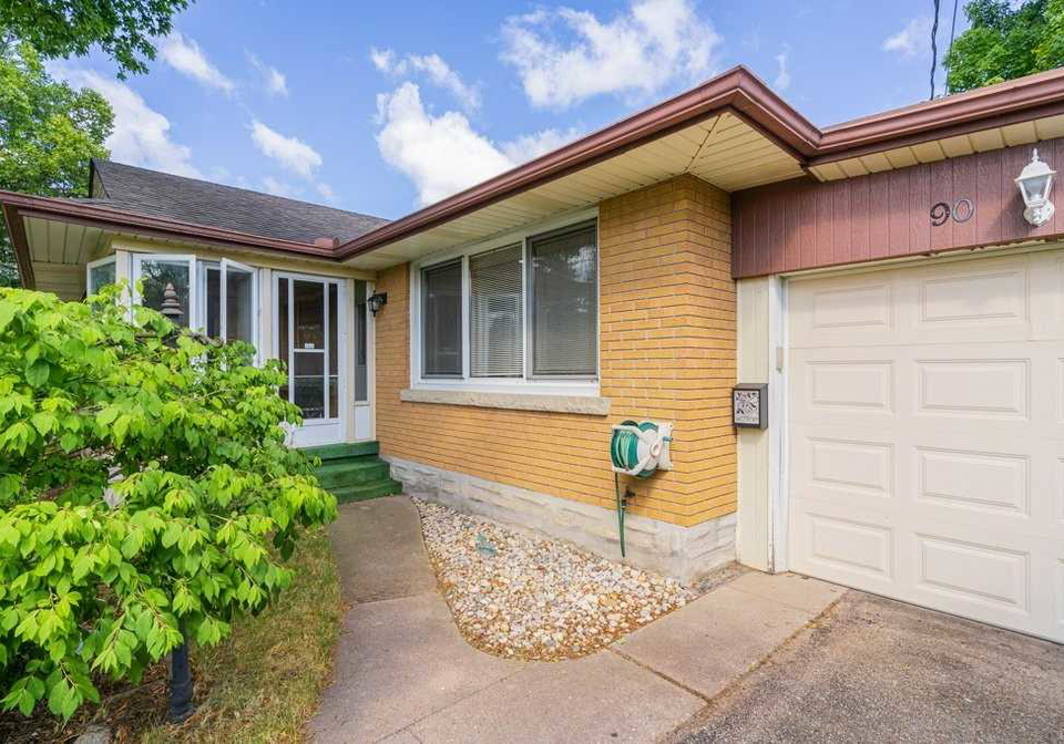 90-clive-road-kitchener-ontario-x5712311